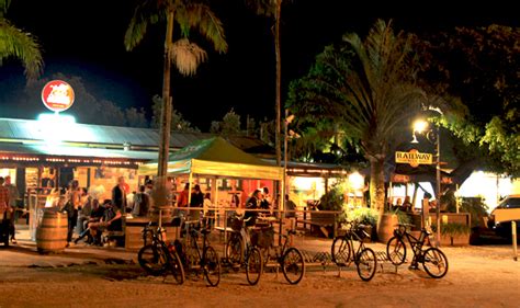byron bay clubs and pubs|Pubs & Clubs in Byron Bay .